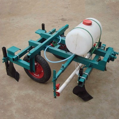 四輪帶多功能噴藥覆膜機 廠家批發(fā)花生兩行播種機 啟航四行玉米覆膜機圖片_高清圖_細(xì)節(jié)圖