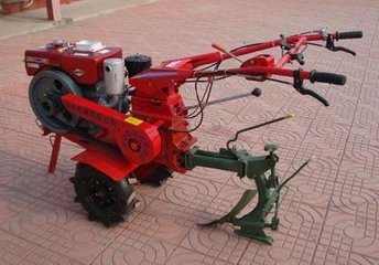 旋耕松土機 多功能田園管理機批發(fā)市場 衡水_農業(yè)機械欄目